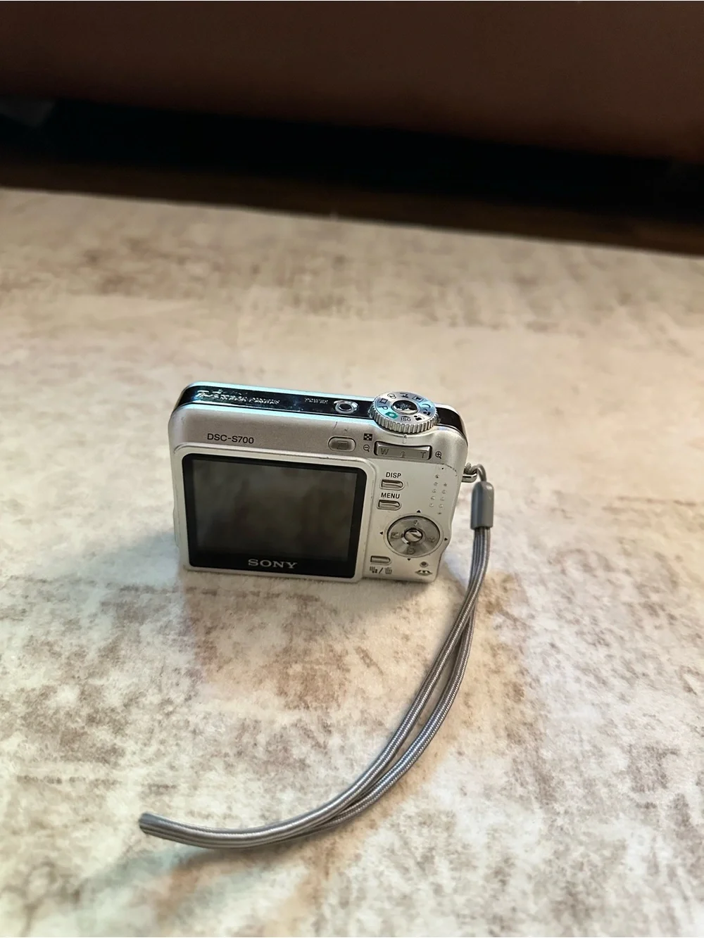 Sony Cyber-shot DSC-S700 7.2MP 3X Optical Zoom CCD Digital Camera